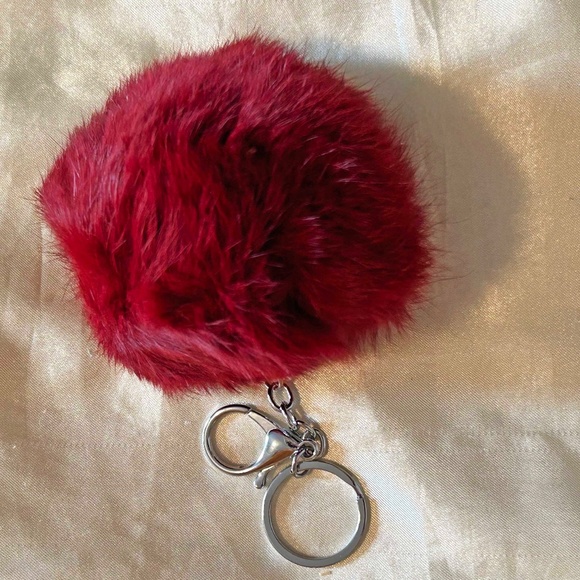 PURSE CHARM IN RABBIT FUR, RED, BIG POM-POM SHAPE, WITH SILVER TONE RING AND - Picture 2 of 2
